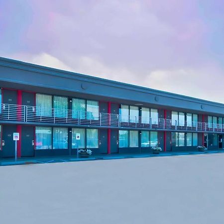 Motel 6 Louisville, Ky- Airport/ Fair Expo Exterior photo
